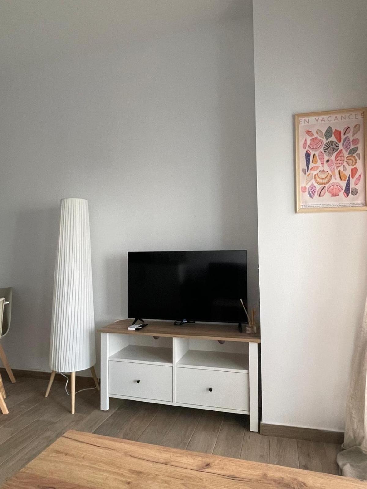 Apartamentos Matilda كونيل ذي لا فرونتيرا المظهر الخارجي الصورة
