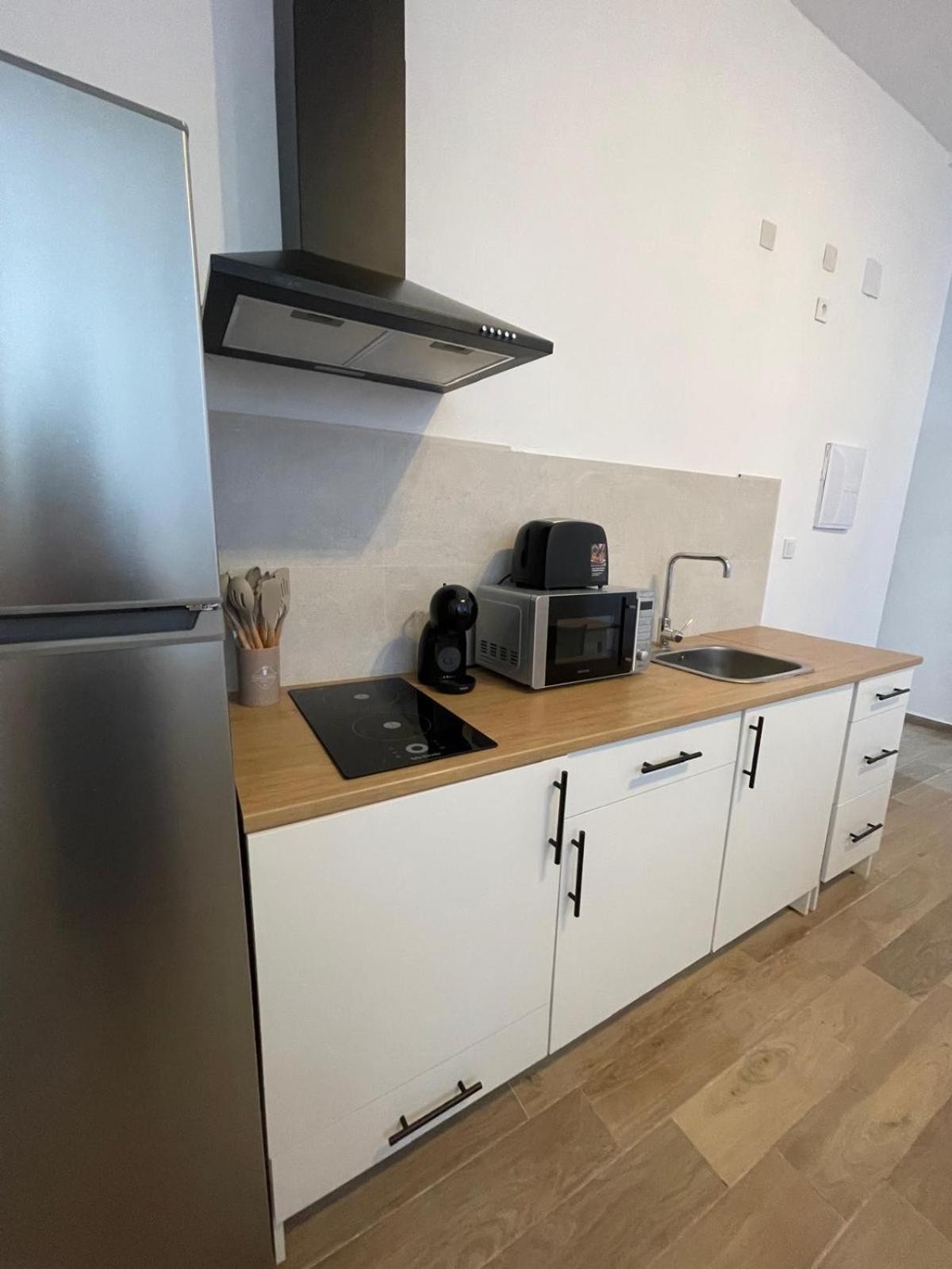 Apartamentos Matilda كونيل ذي لا فرونتيرا المظهر الخارجي الصورة