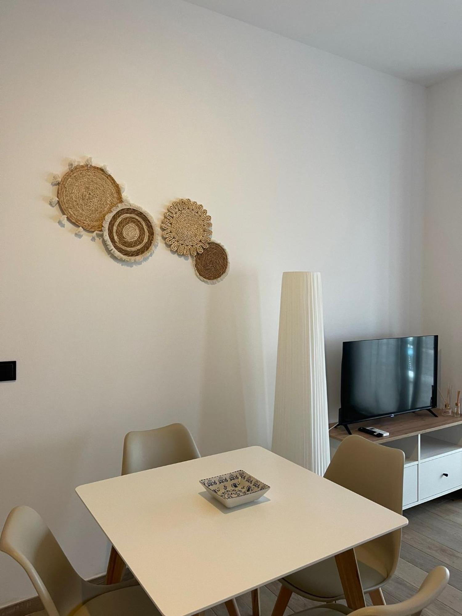 Apartamentos Matilda كونيل ذي لا فرونتيرا المظهر الخارجي الصورة